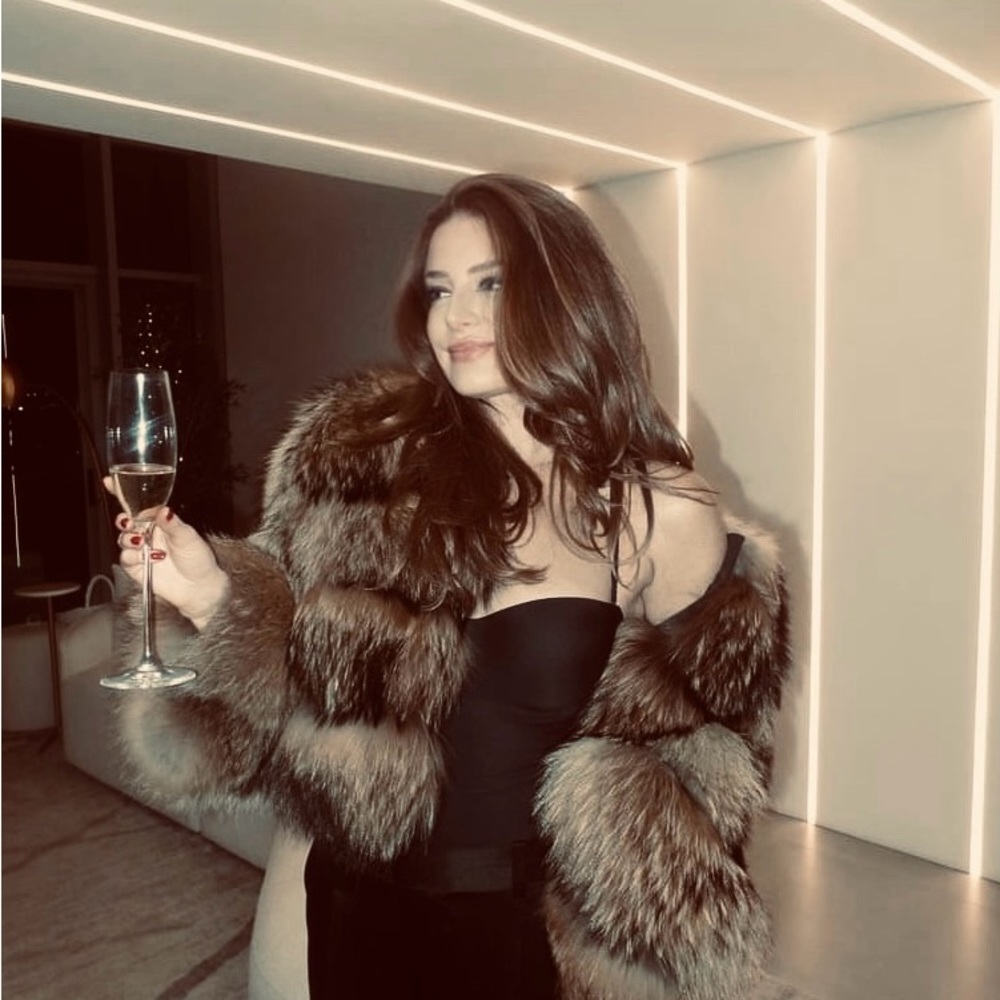 Meet your Posher, Dominique